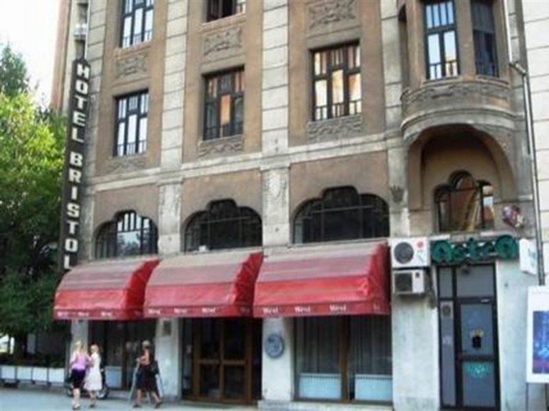 Bristol Hotel سكوبجي المظهر الخارجي الصورة